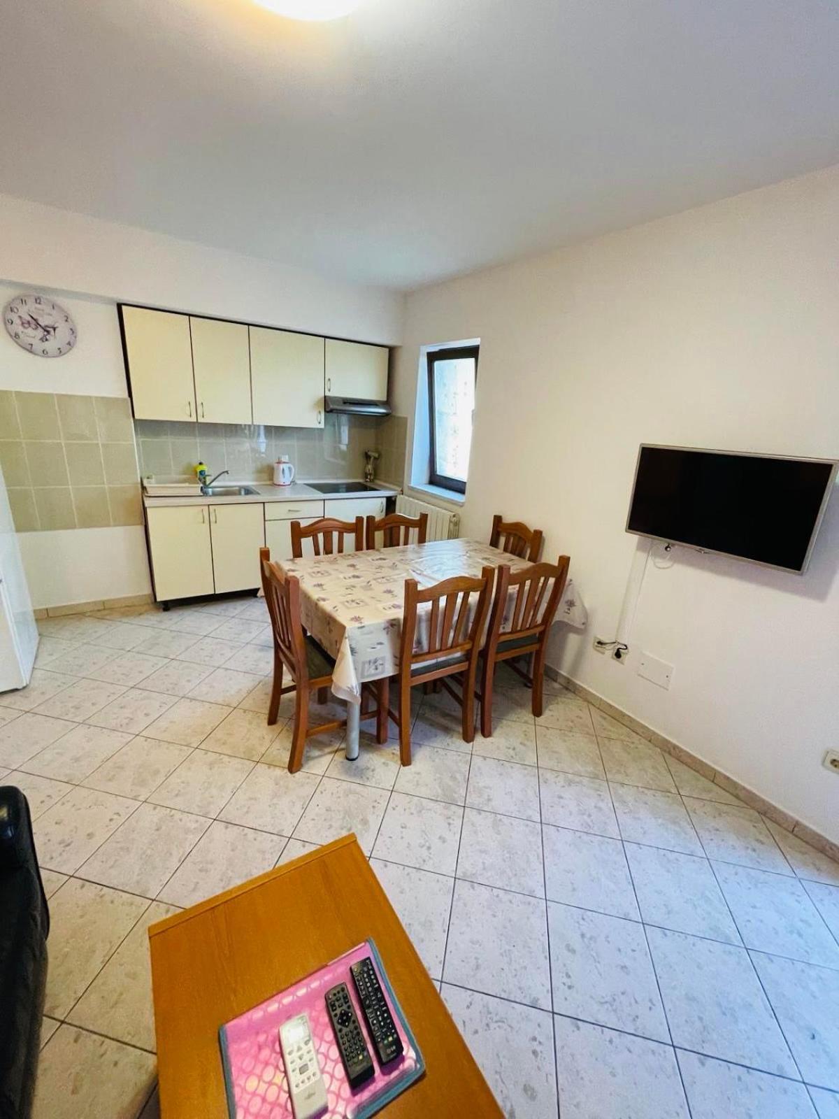 Apartments Lavanda 1 Нивице Экстерьер фото