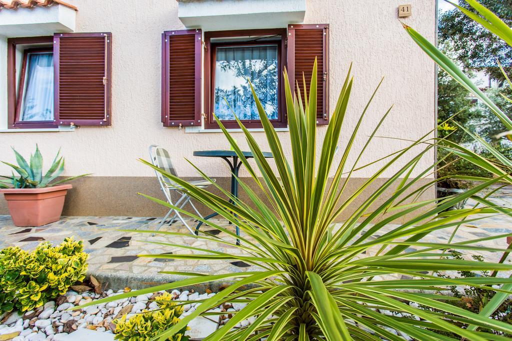 Apartments Lavanda 1 Нивице Экстерьер фото