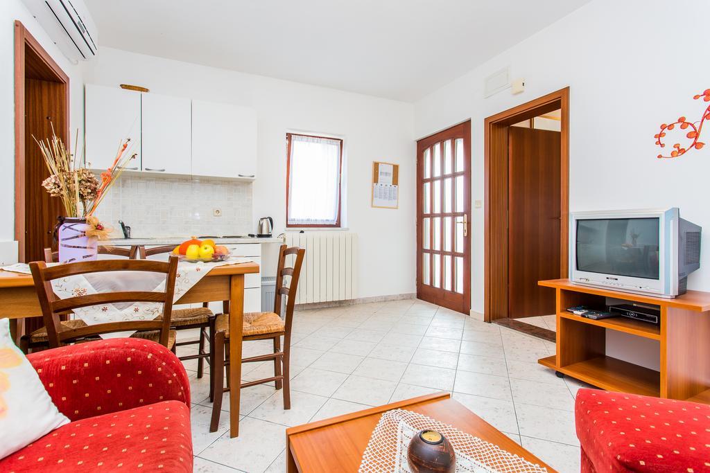 Apartments Lavanda 1 Нивице Экстерьер фото